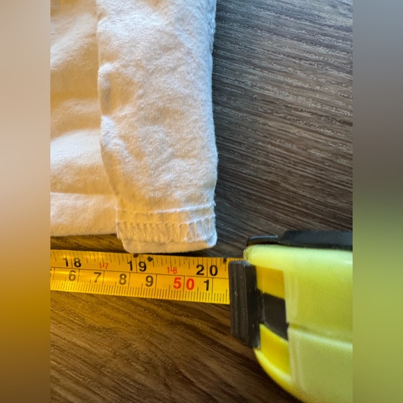 White House Black Market ladies capri cargo pants - Picture 8 of 9